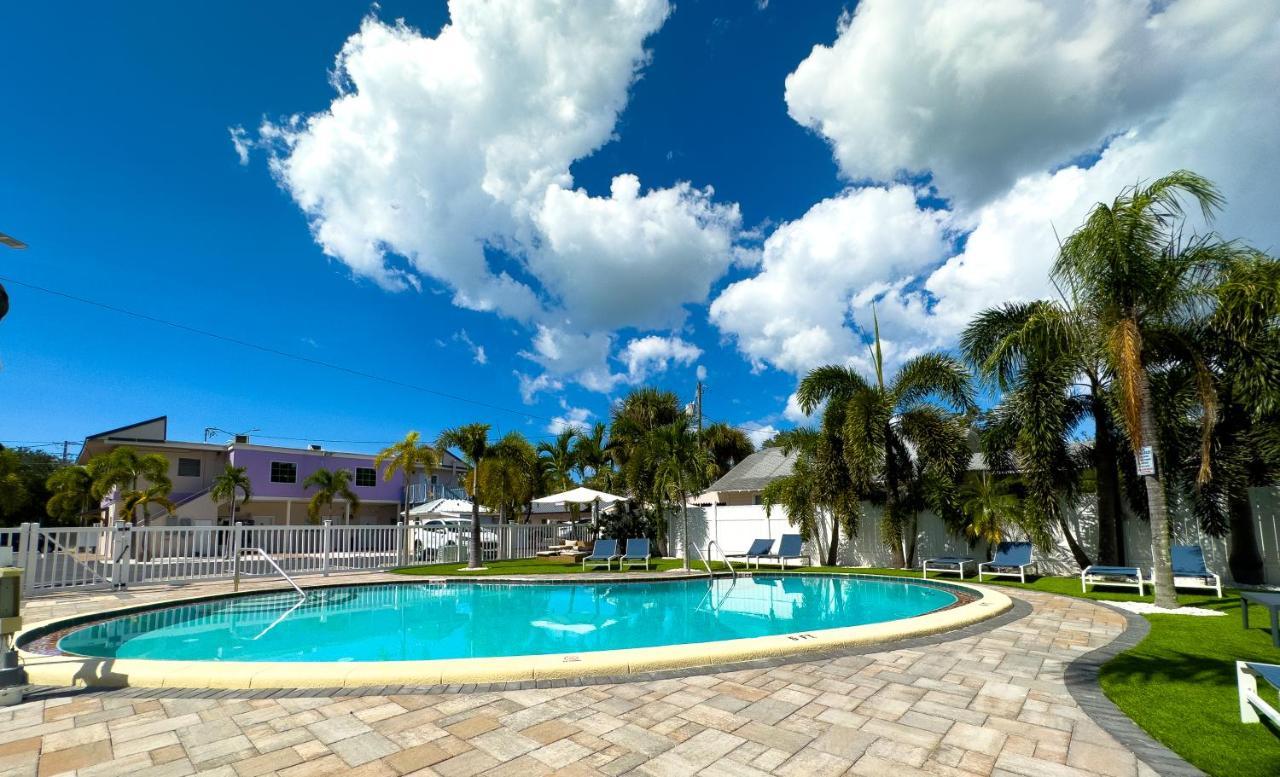 1K Bed Studio Apt With Shared Pool 02 Clearwater Exterior foto
